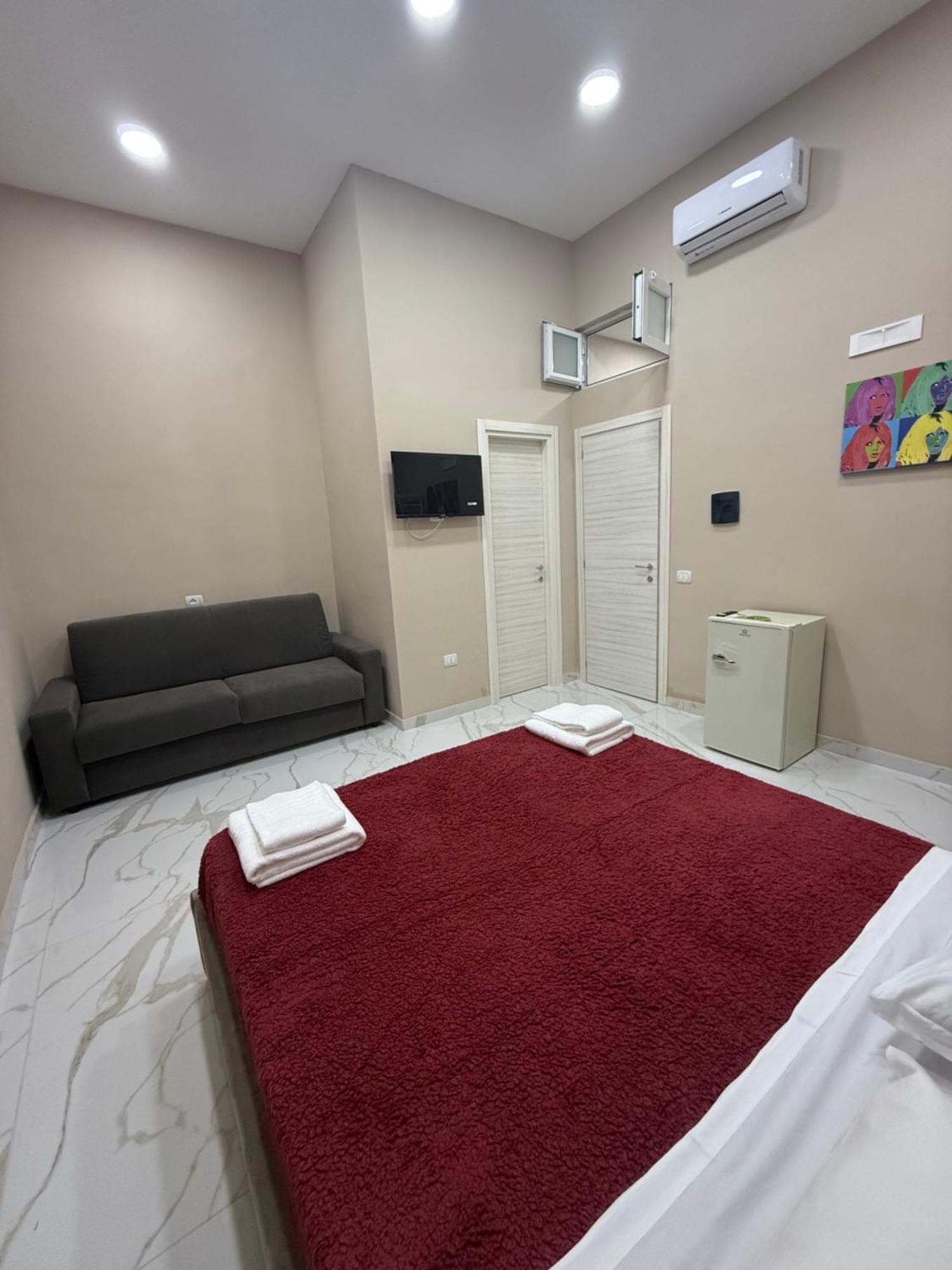 Valentino Caracciolo 105 Appartement Napels Buitenkant foto