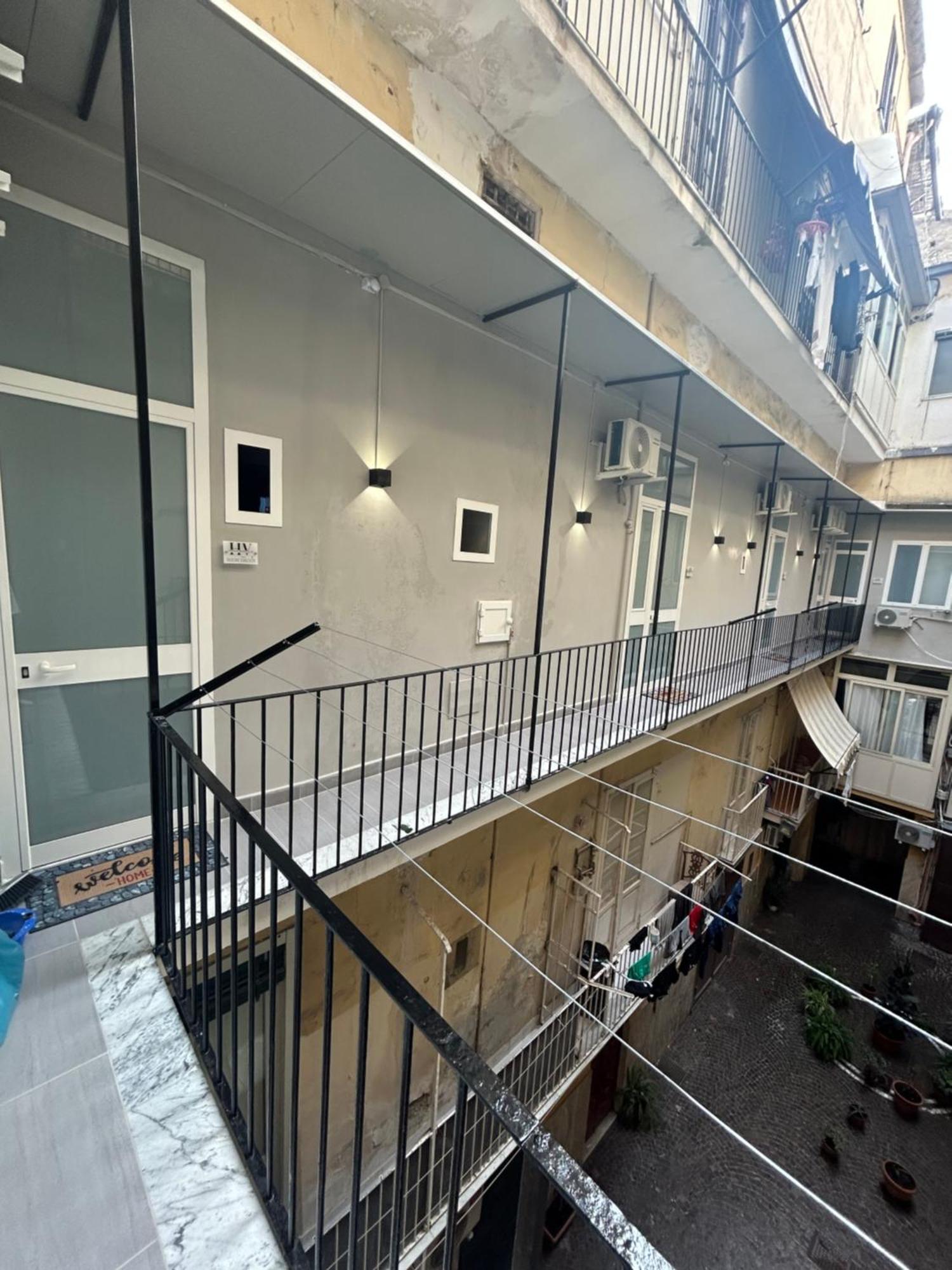 Valentino Caracciolo 105 Appartement Napels Buitenkant foto
