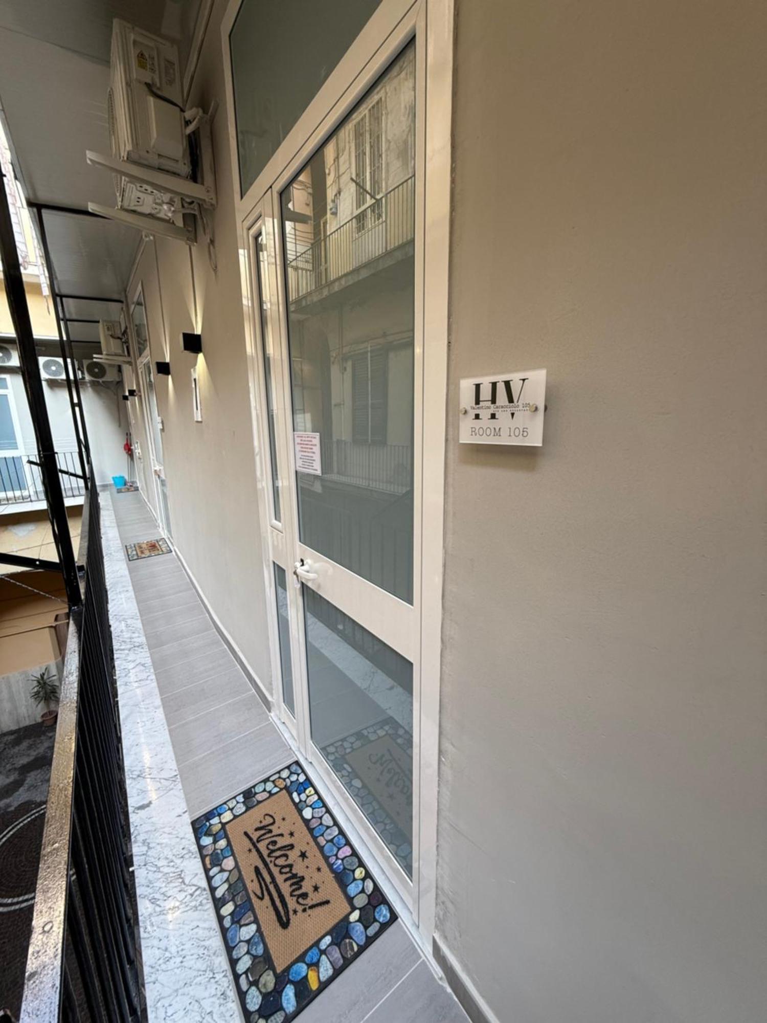 Valentino Caracciolo 105 Appartement Napels Buitenkant foto